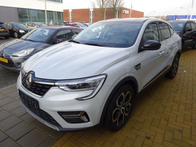 Renault-Arkana-1-6-E-TECH-Hybrid-Intens-4
