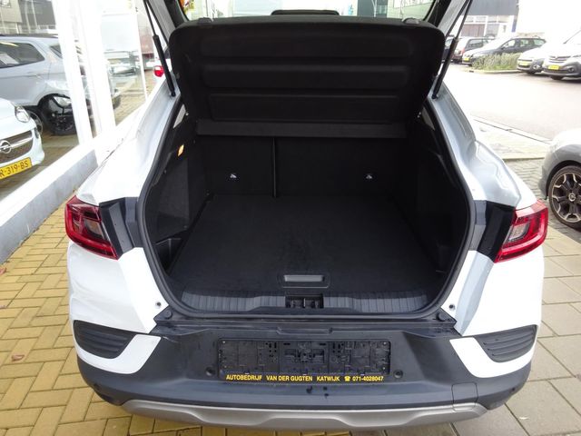 Renault-Arkana-1-6-E-TECH-Hybrid-Intens-6
